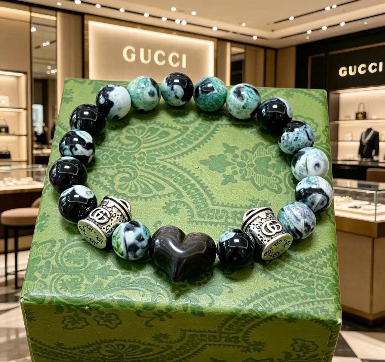 Gucci Black Green Beaded Marbled Stone Bracelet 7