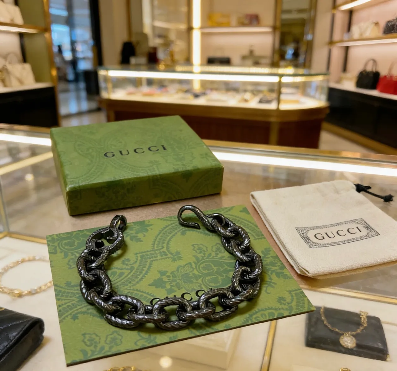 Gucci Black Green Twisted-Link Chain Oxidized Metal Finish Bracelet 5