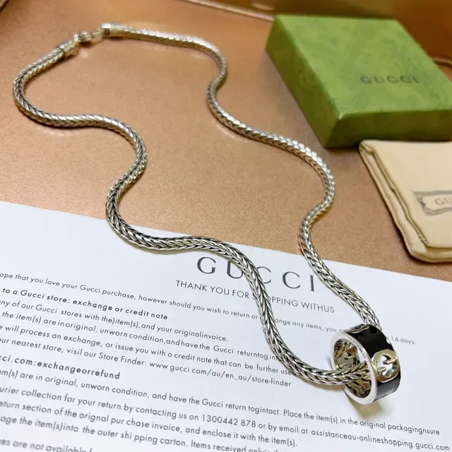 Gucci Braided Chain Black Enamel Interlocking G Ring Necklace 9