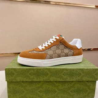 حذاء Gucci بني وأبيض GG Monogram كانفاس أنتي أوفرليه لايف ستايل