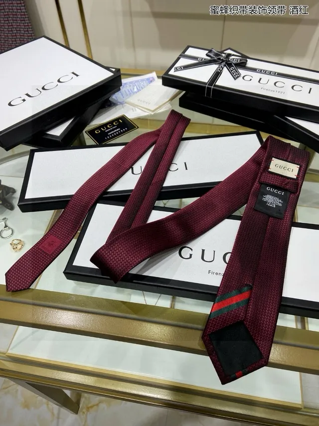 Gucci Burgundy Honeycomb Woven Necktie 8