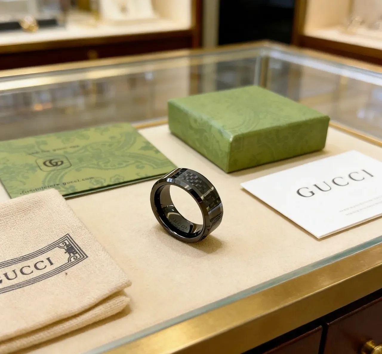 Gucci Carbon Fiber Inlay Black Ring 9