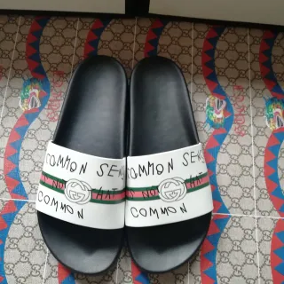 Gucci Common Sense स्लाइड चप्पल