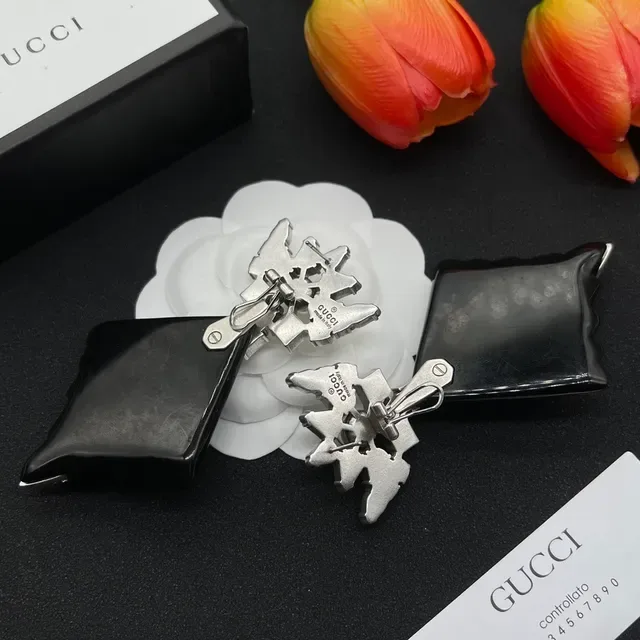 Gucci Crystal and Pearl Fan Earrings 4