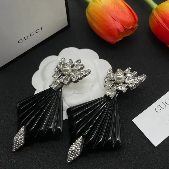 Gucci Crystal and Pearl Fan Earrings 6