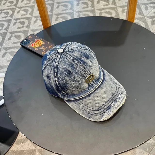 Gucci Boné de beisebol de denim lavado desbotado 3