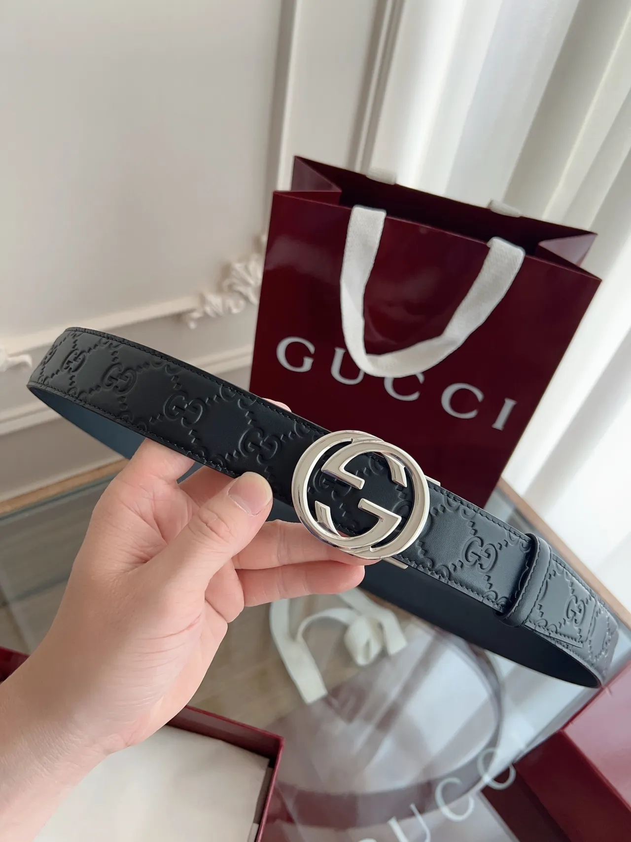 Gucci Double G Cinto Preto Dourado Embossado GG Monograma Couro 4