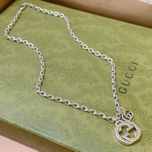 Gucci Double G Interlocking Logo Silver-Tone Chain Necklace 2