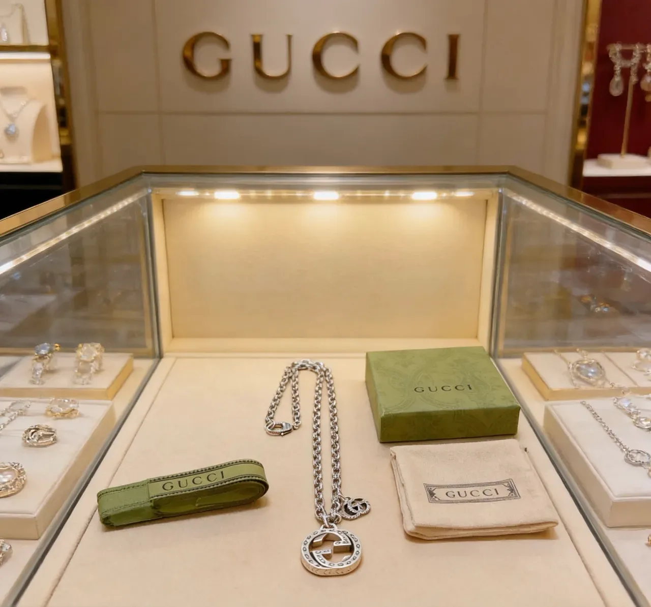 Gucci Double G Interlocking Logo Silver-Tone Chain Necklace 9