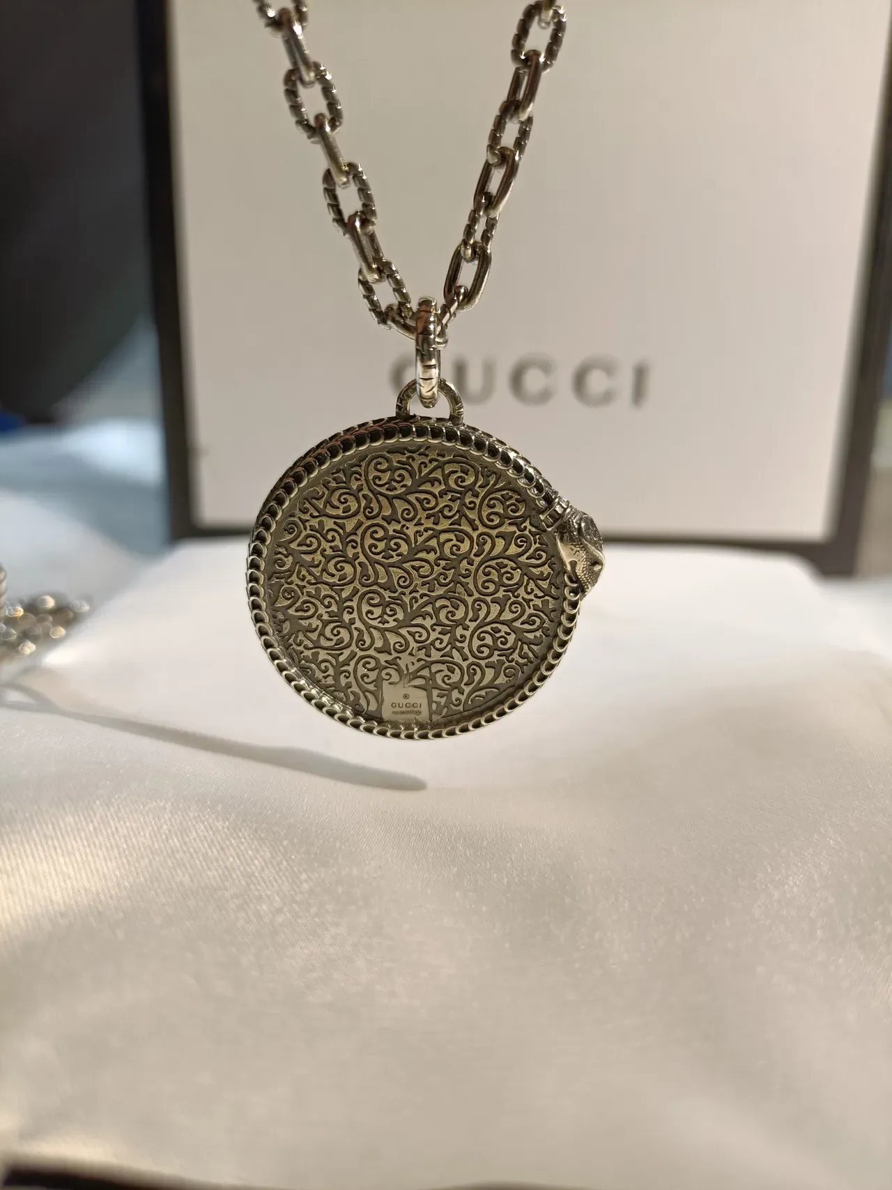 Gucci Double G Medallion Silver-Tone Circular Pendant Necklaces 5