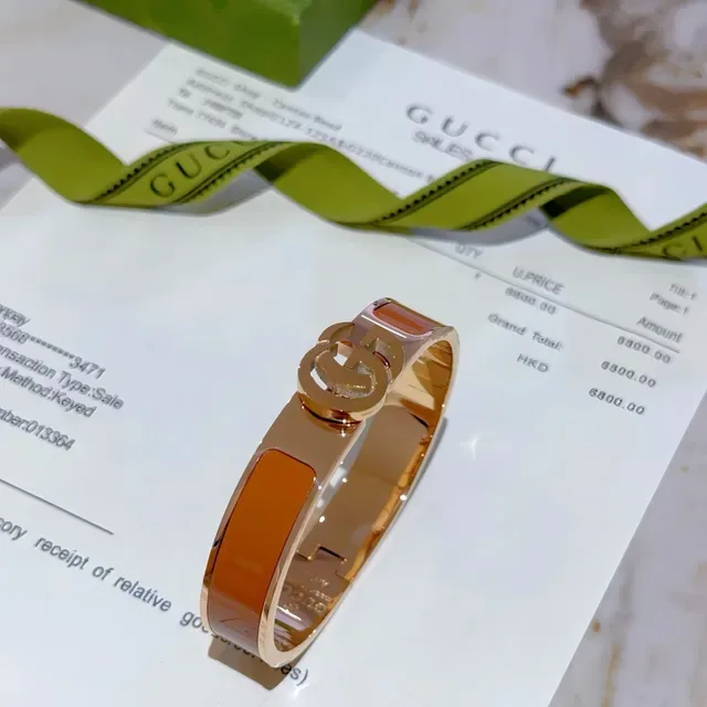 Gucci Enamel Interlocking G Bangle Bracelet 2
