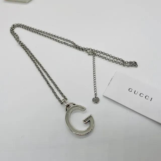 Collier avec pendentif Gucci G-Logo ton argent 4