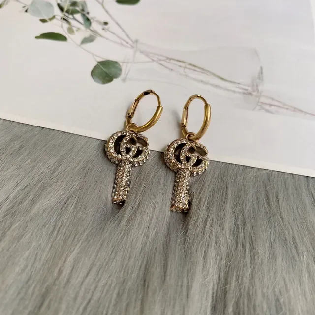 Gucci GG Key قلادة ذهبية سوداء كريستال-باڤيه 6