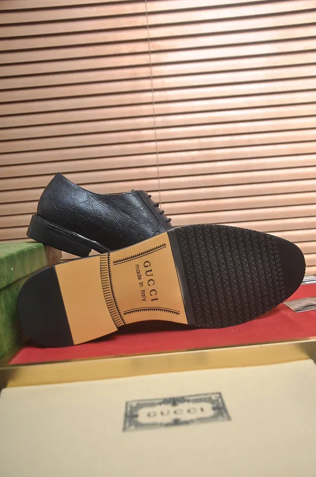Gucci GG Marmont Black Beige Embossed Monogram Cap-Toe Oxford Shoes 3