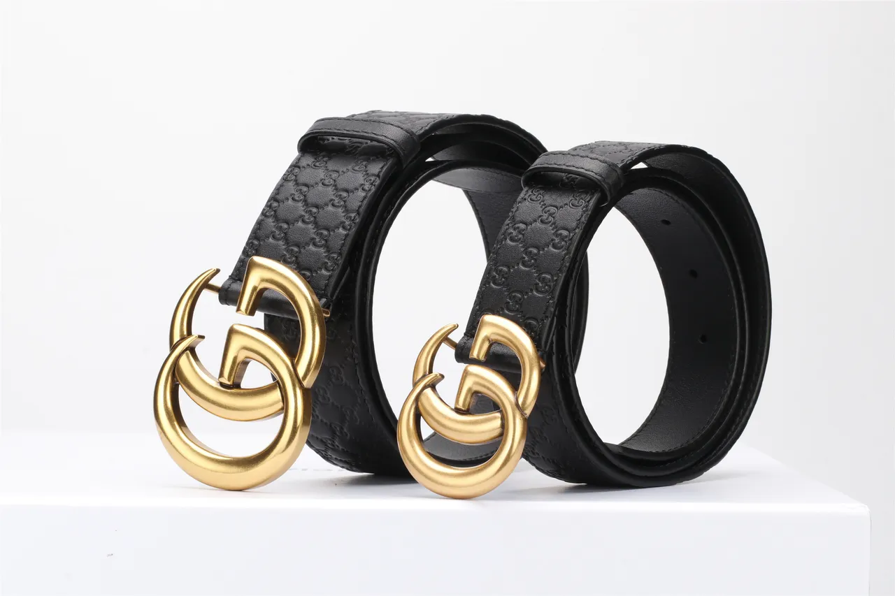Gucci GG Marmont ceinture en cuir noire dorée monogramme embossé boucle double G 6