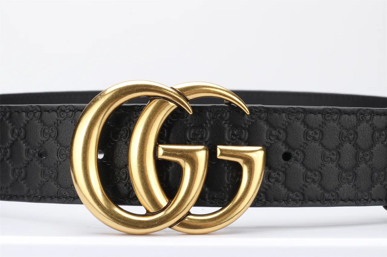 Gucci GG Marmont ceinture en cuir noire dorée monogramme embossé boucle double G 10
