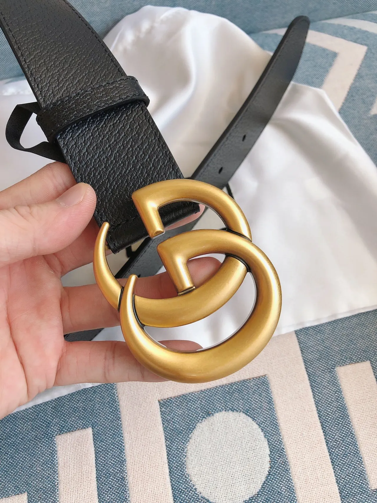 Gucci GG Marmont Black Gold Interlocking G Buckle Pebbled Leather Belt 4