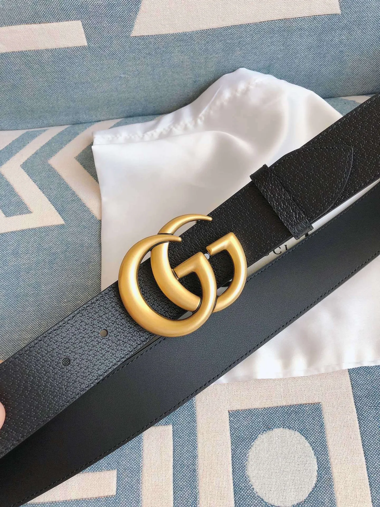 Gucci GG Marmont Black Gold Interlocking G Buckle Pebbled Leather Belt 8