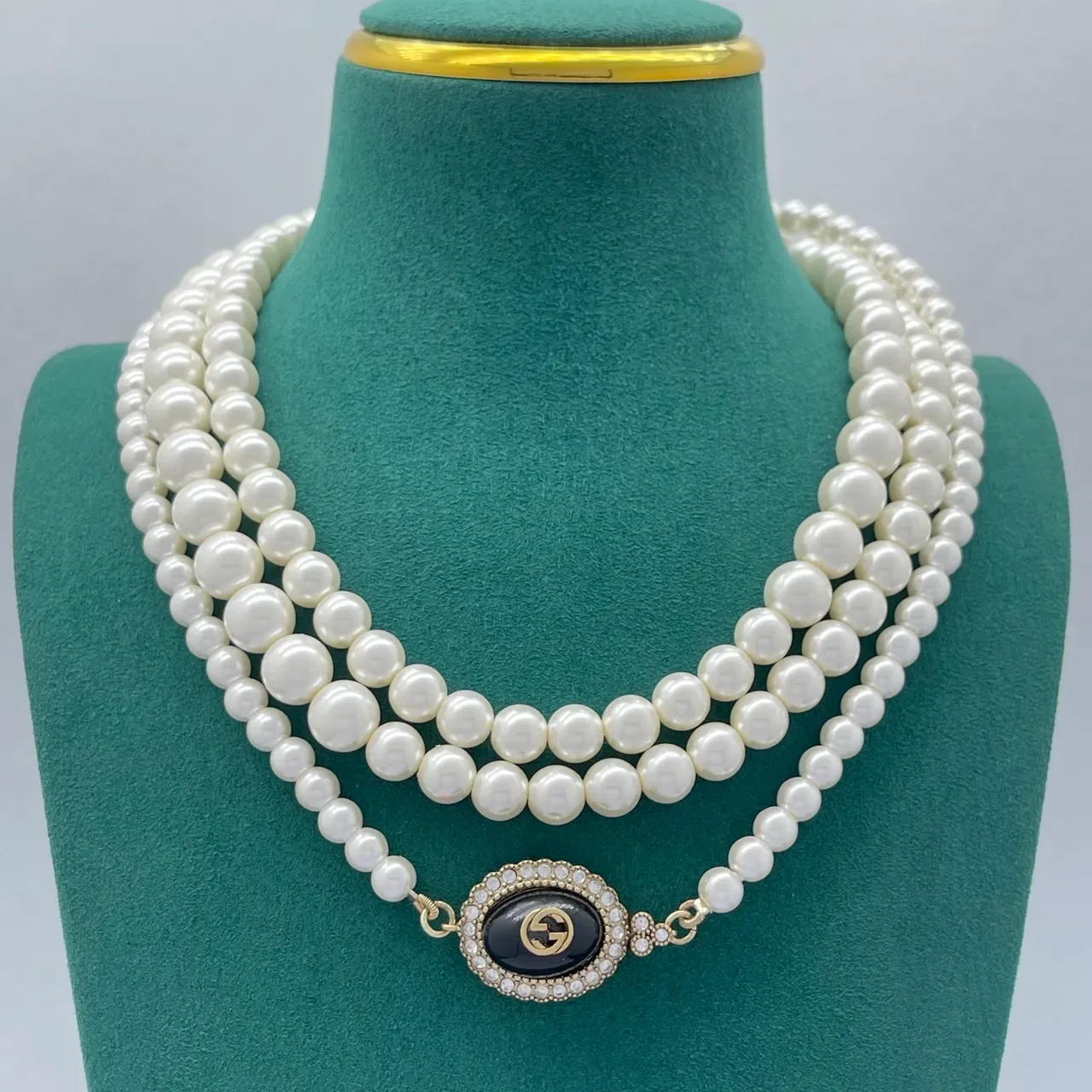 Gucci GG Marmont Crystal-Pavé Interlocking G Pendant Necklace 2