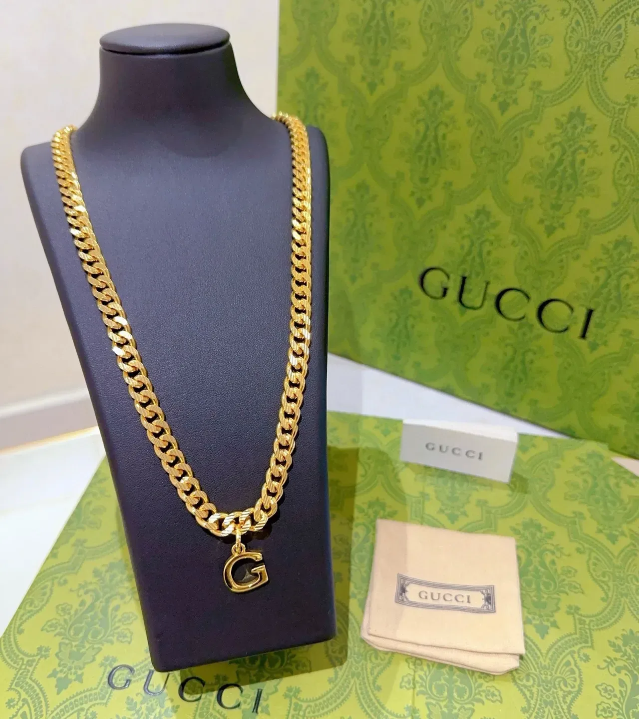 Gucci GG Marmont Gold Black Curb-Link Chain Metal Necklace 4
