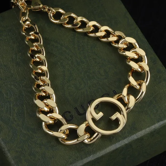 Gucci GG Marmont Gold Chunky Curb-Link Chain Interlocking G Logo Centerpiece Bracelet 2