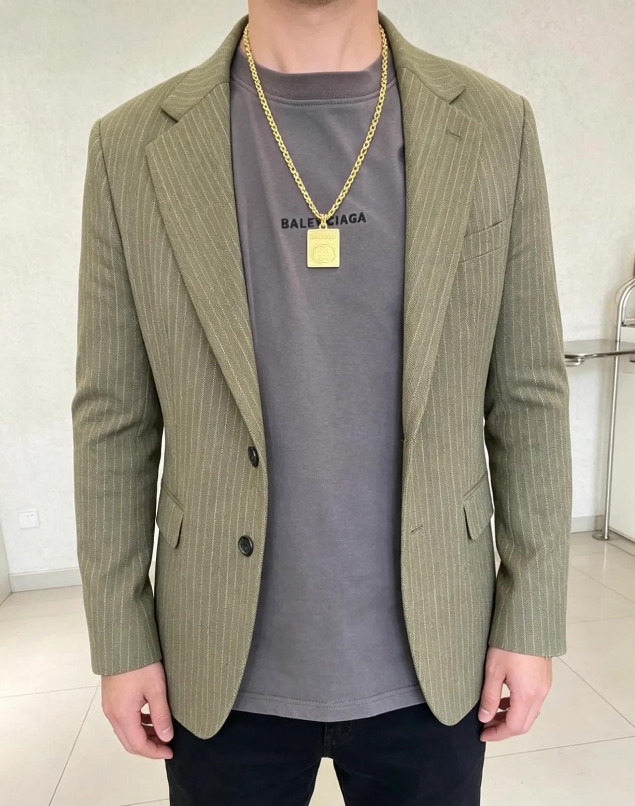Gucci GG Marmont Gold Green Curb-Link Chain Square Pendant Necklace 2