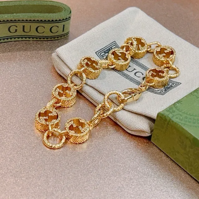Gucci GG Marmont Gold Green Interlocking G Motif Bracelet 9