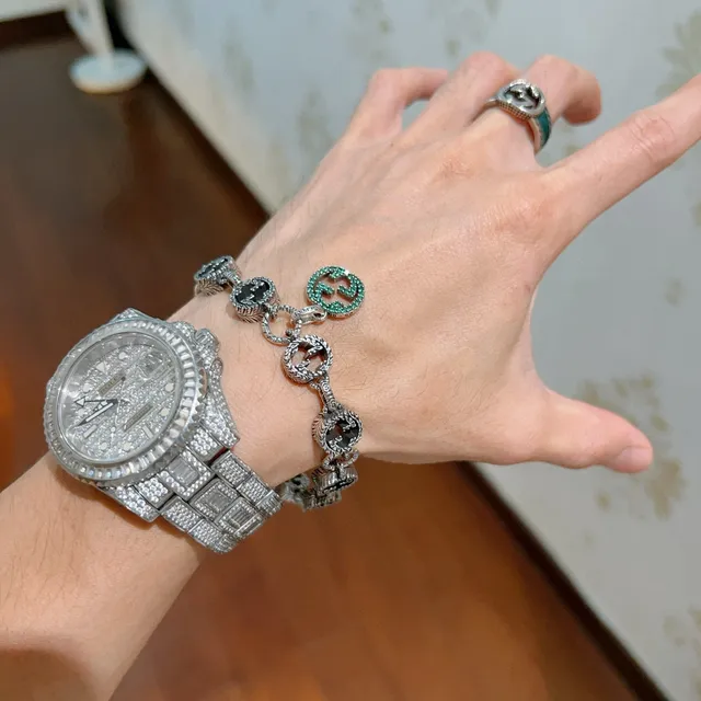 Gucci GG Marmont Green Crystal Interlocking G Bracelet 5