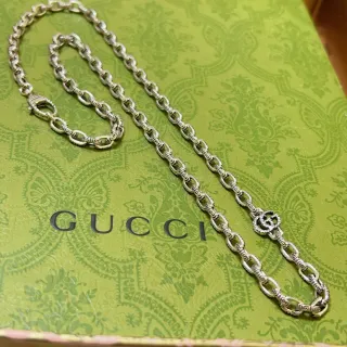 Gucci GG Marmont Interlocking G Collier de chaîne argentée
