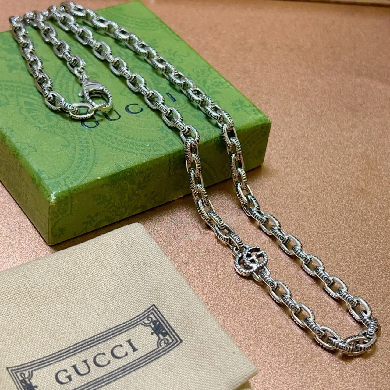 Gucci GG Marmont Interlocking G Silver Chain Necklace 4