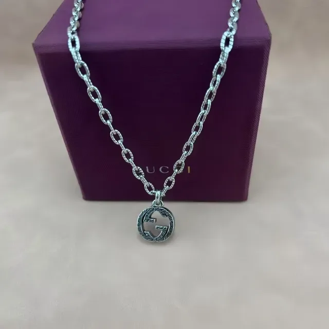 Gucci GG Marmont Interlocking G Silver-Toned Chain Necklace 2