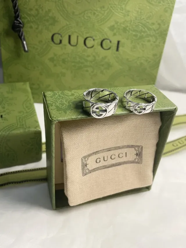 Gucci GG Marmont Plata Beige Interlocking G Logo Anillo Geometric Lattice Band 2