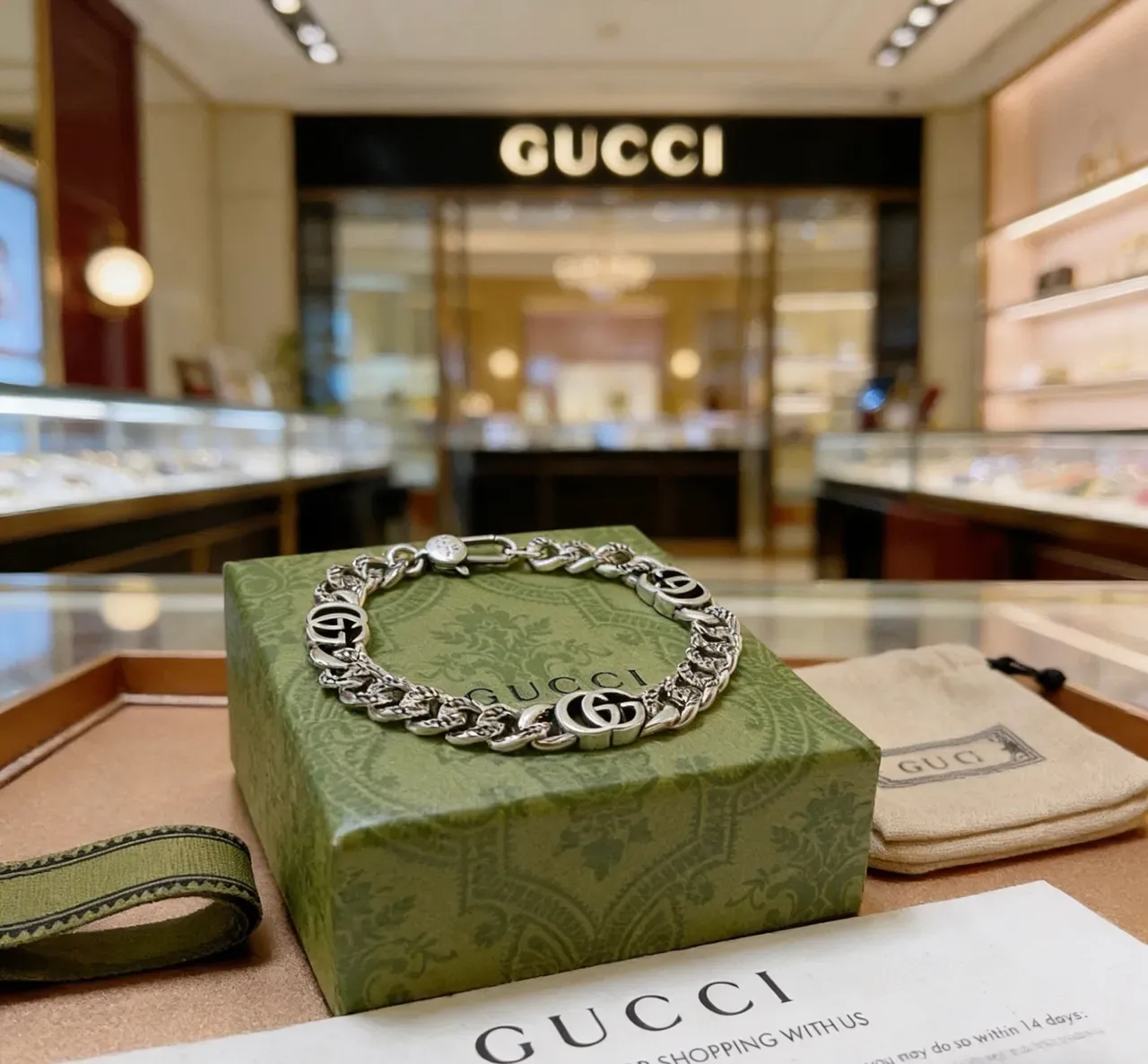 Gucci GG Marmont Silver Black Chunky Curb Chain Medallion Links Bracelet 5