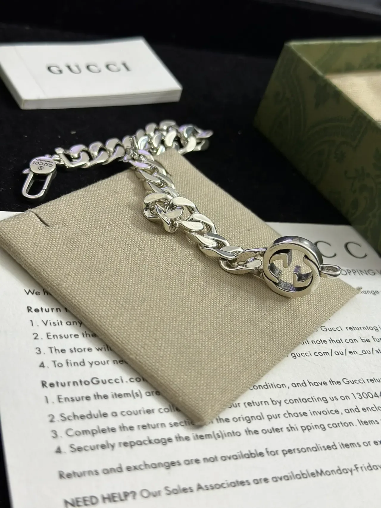 Gucci GG Marmont Silver Chunky Curb Chain Interlocking G Logo Clasp Bracelet 2