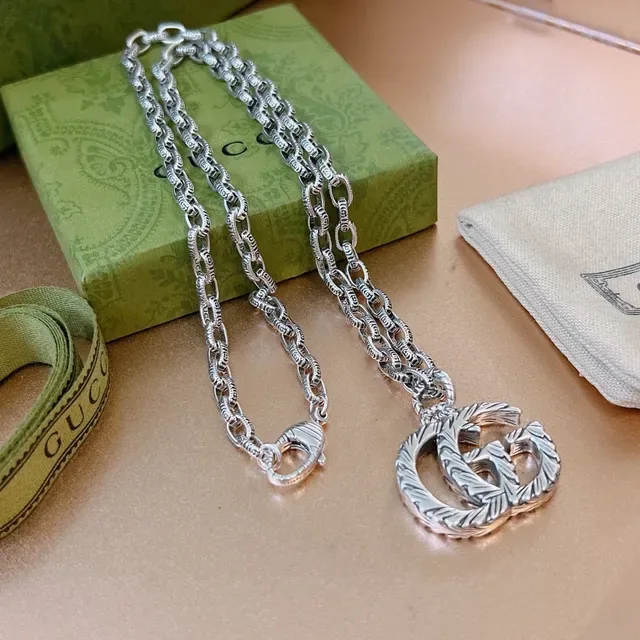 Gucci GG Marmont Textured Interlocking G Pendant Necklace 9