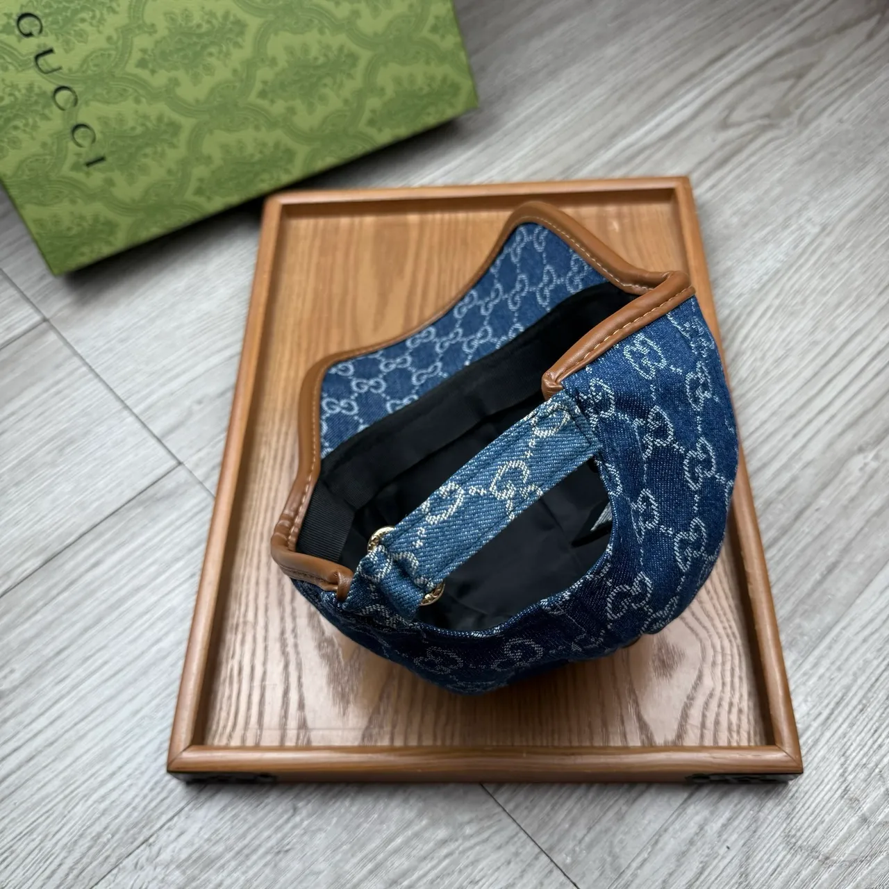 Gucci GG Monogram Boné de beisebol de tecido similar ao denim com estampado interlocking azul e marrom 2