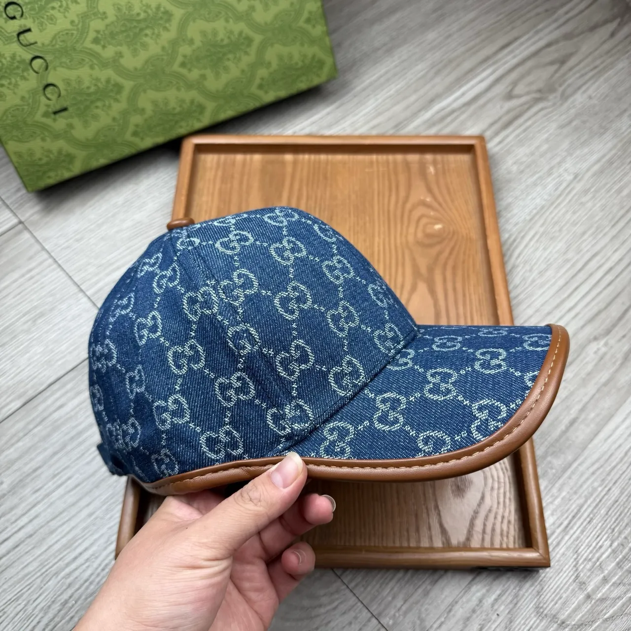 Gucci GG Monogram Boné de beisebol de tecido similar ao denim com estampado interlocking azul e marrom 5