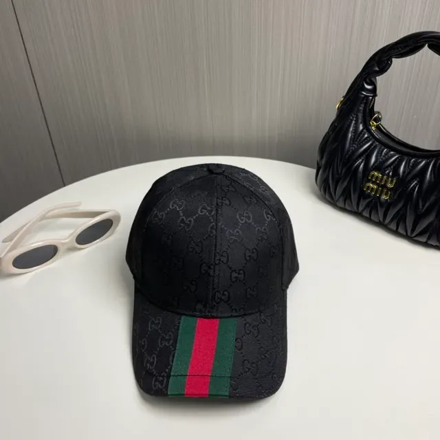 Gucci قبعة بيسبول GG Monogram كانفاس ويب سترايب 3