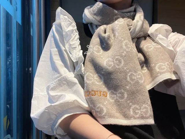 Gucci GG Monogram Knitted Beige and Taupe Cashmere Scarf 2