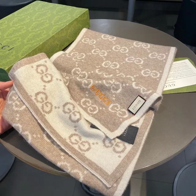 Gucci GG Monogram Knitted Beige and Taupe Cashmere Scarf 6