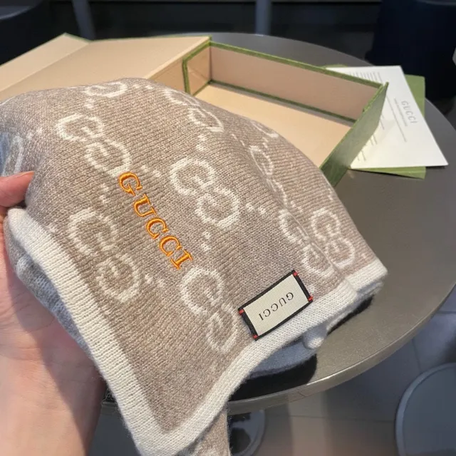 Gucci GG Monogram Knitted Beige and Taupe Cashmere Scarf 7