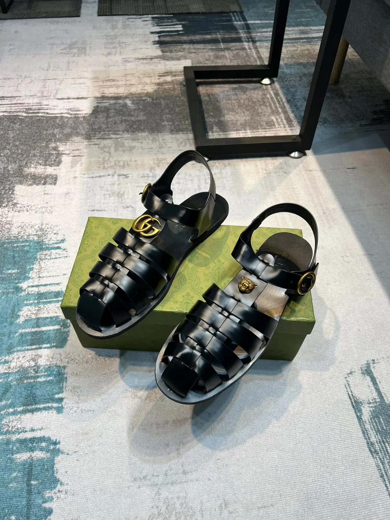 Gucci Sandale Gladiator Noir Doré Multi-Sangle Emblème Méduse Sandales Gladiator 5
