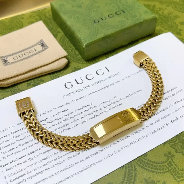 Gucci Gold Chain-Link Rectangular Plaque Bracelet 3