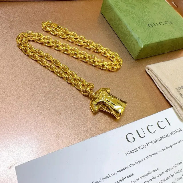 Gucci Gold Curb-Link Chain T-Shirt-Shaped Pendant Necklace 3