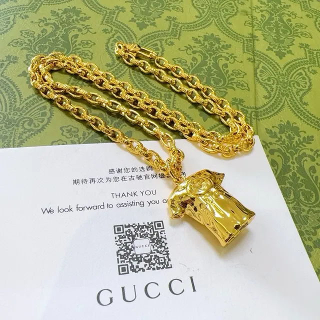 Gucci Gold Curb-Link Chain T-Shirt-Shaped Pendant Necklace 9