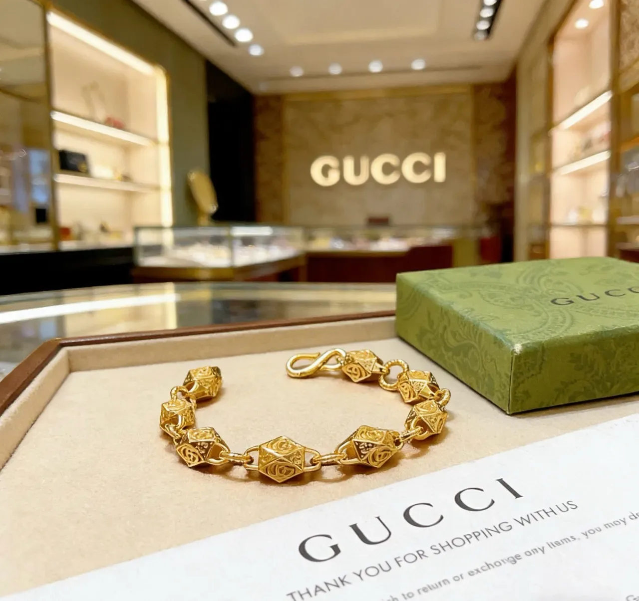 Gucci Gold Geometric Faceted Links Interlocking GG Motif Bracelet 3