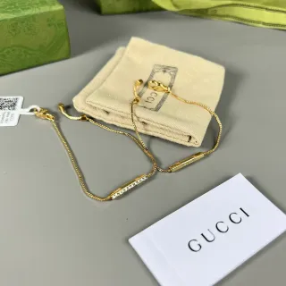 Gucci Gold-Tone Pavé Crystal Bar Bracelet