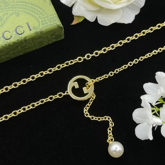 Gucci Gold White Chain Interlocking G Logo Pendant Necklace 3