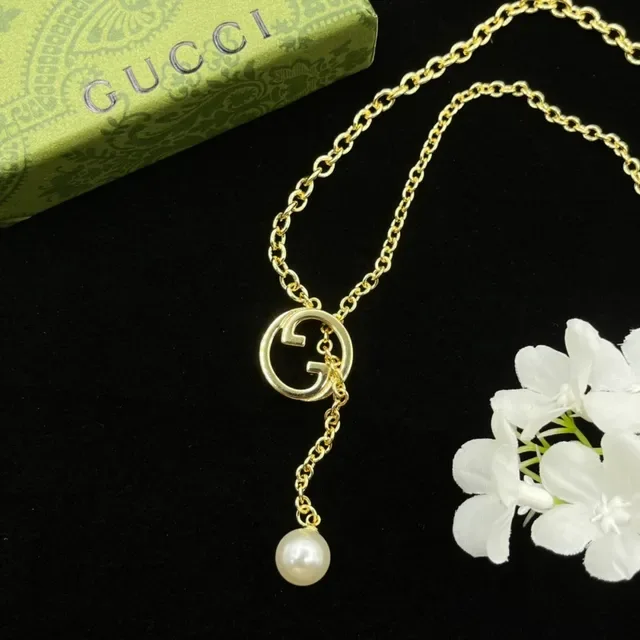 Gucci Gold White Chain Interlocking G Logo Pendant Necklace 7
