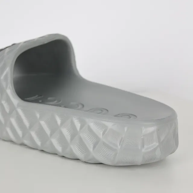 Gucci Gray Molded Rubber Sole Diamond-Quilted Texture Slippers 4